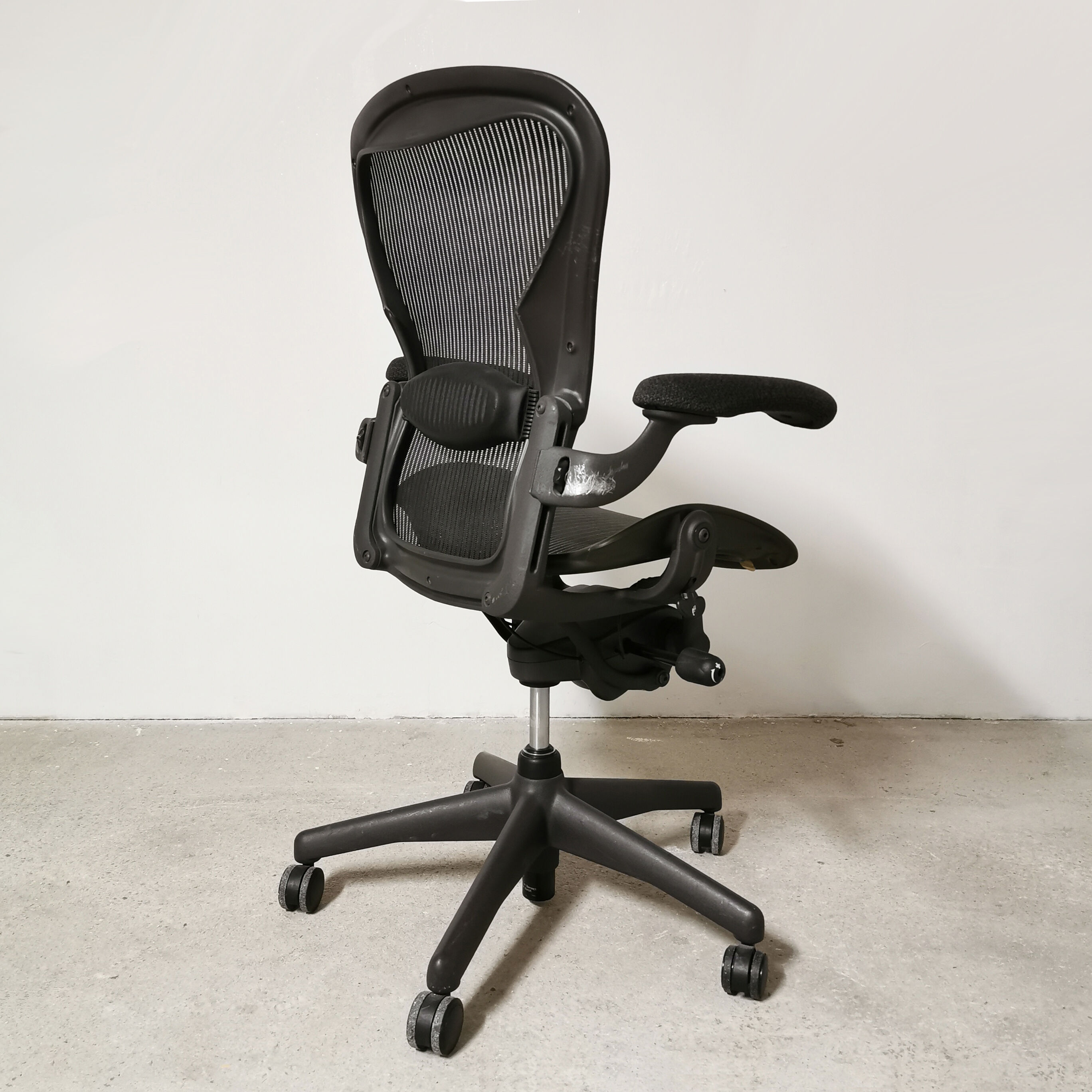 Fauteuil "Aeron" de Bill Stumpf & Don Chadwick pour Herman Miller, 1990
