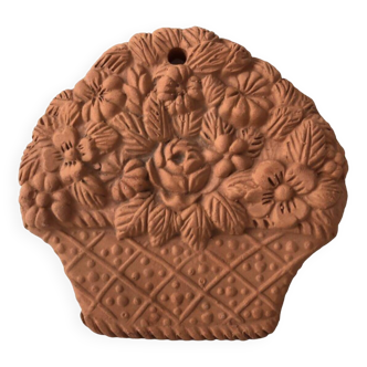 Ceramic fruit relief