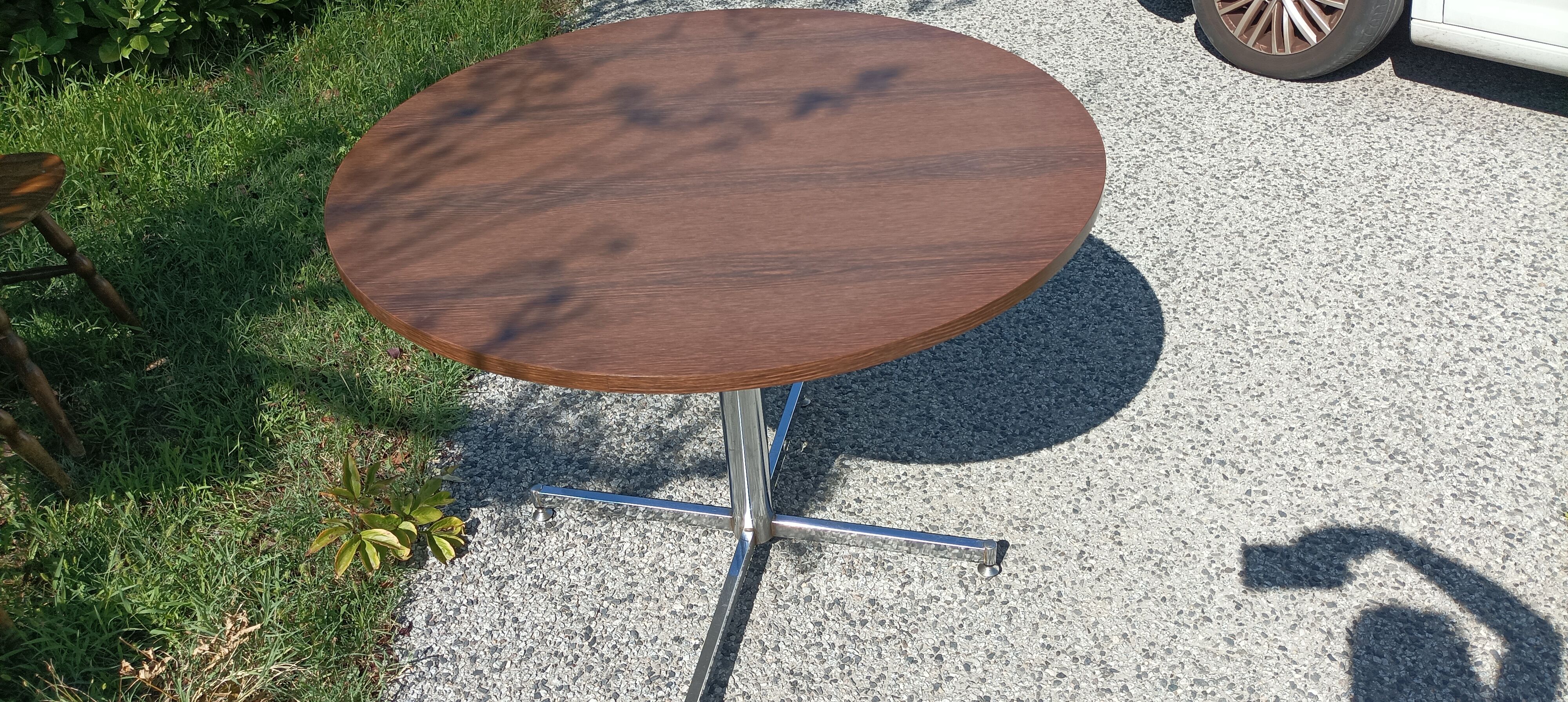 Table ronde formica