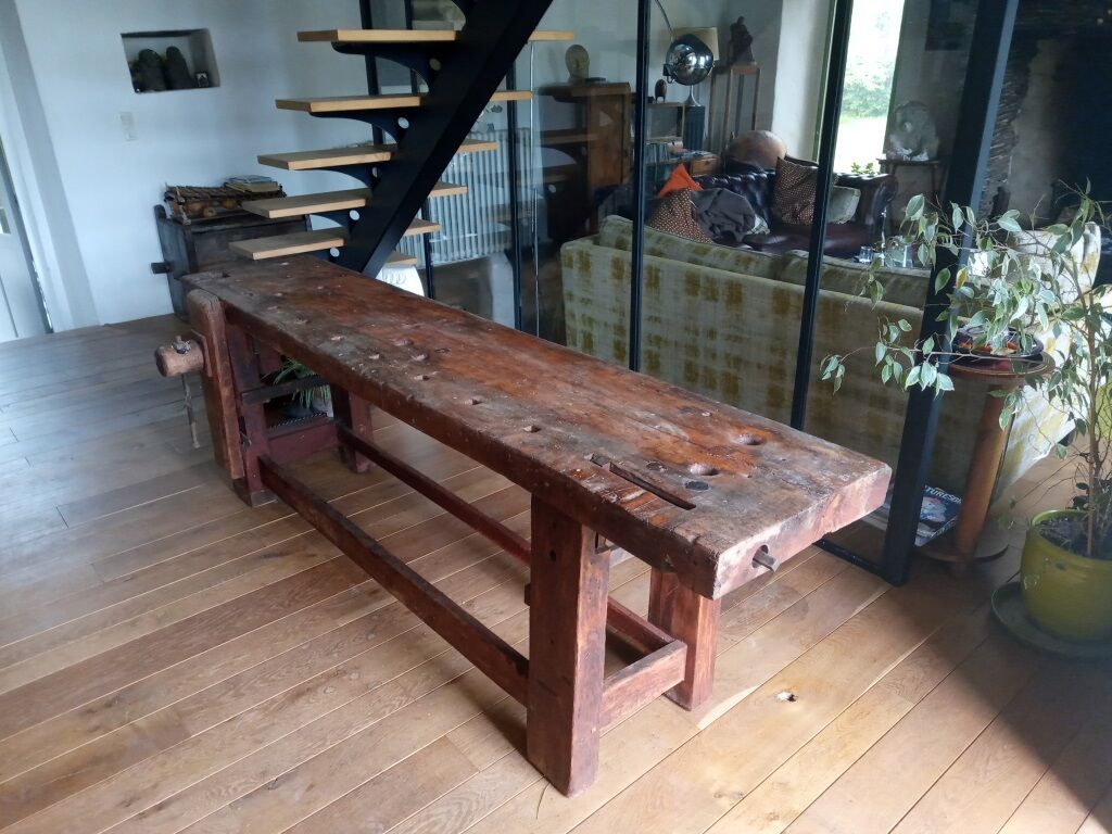 Old workbench