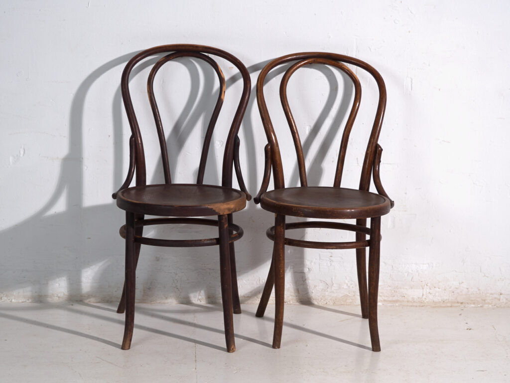 Pair of antique bentwood chairs in Thonet style – Central Europe, circa 1900