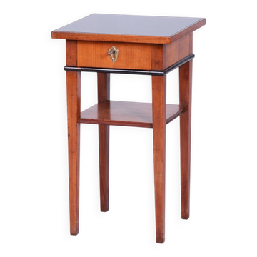 Small Biedermeier Side Table in Cherry, 1840s