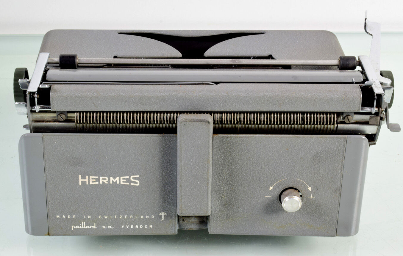 Hermes 2000 typewriter