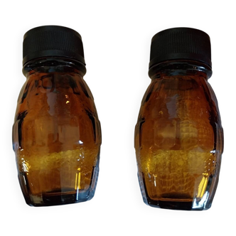 Vintage salt and pepper shakers