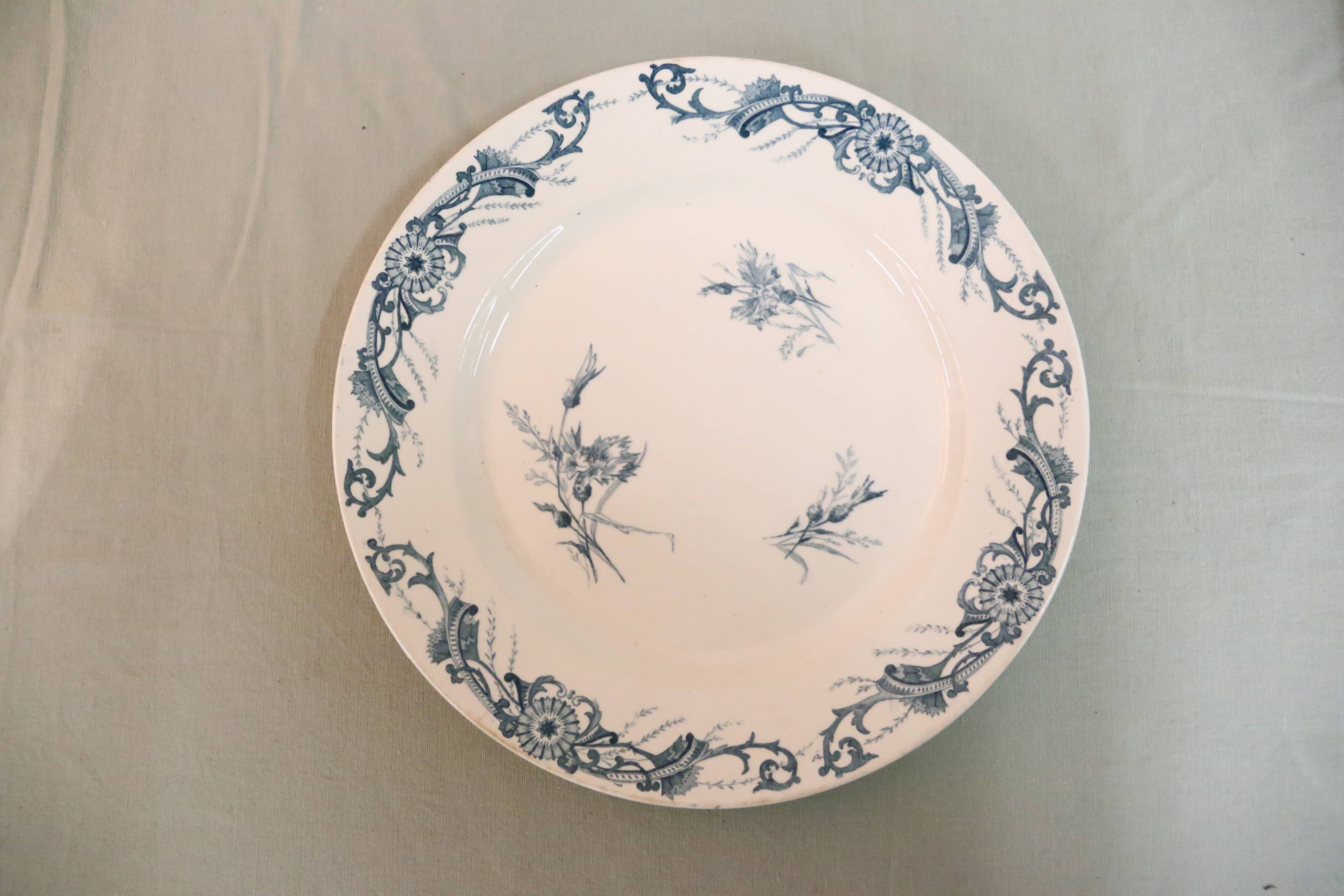 Large round dish, Creil and Montereau, Centaurea service, iron earth, late 19th century