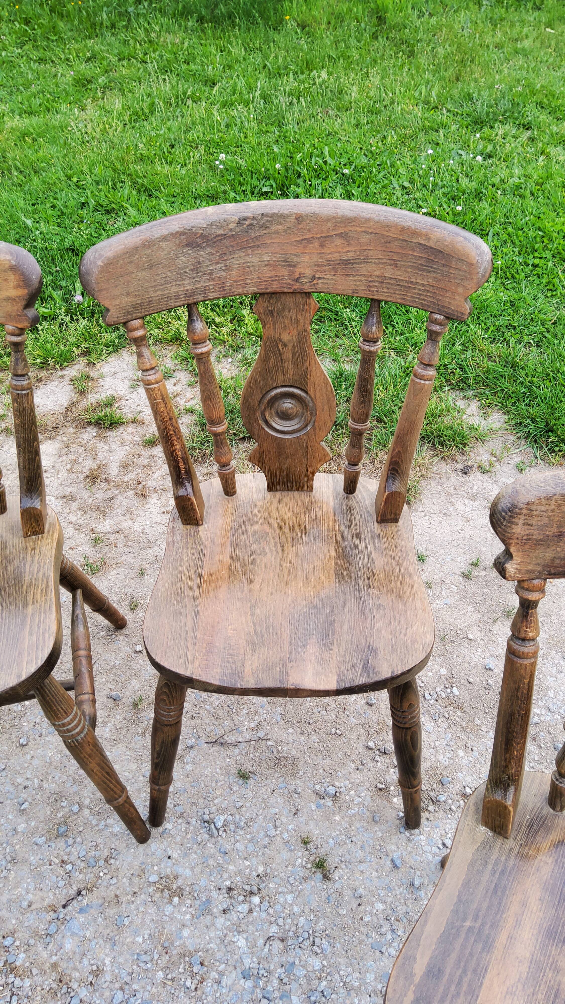 Set of 4 mountain style chairs from the 60s in beech