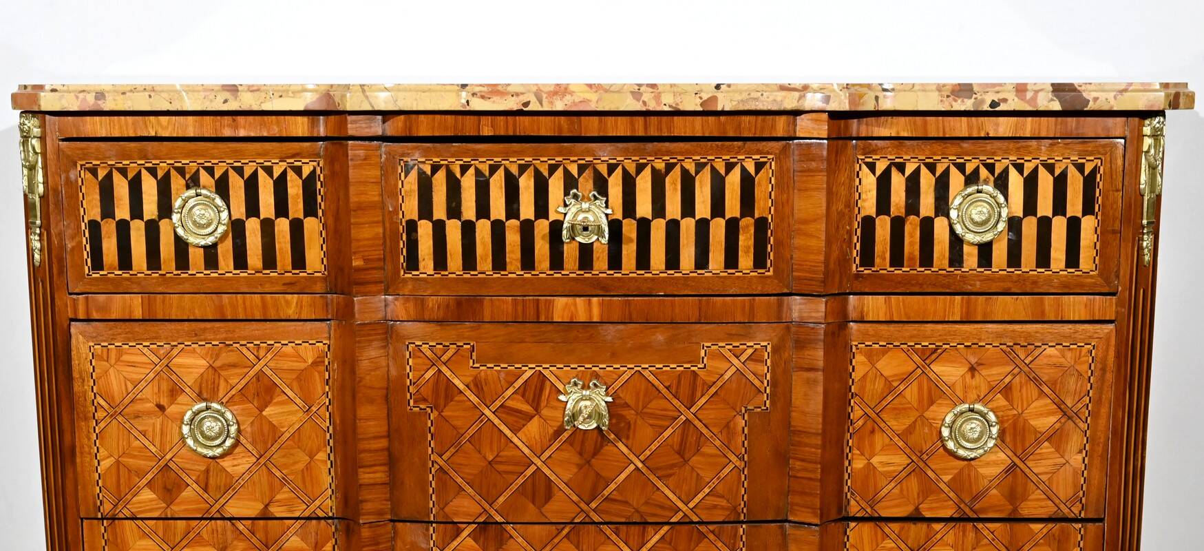 Rosewood and Mahogany chest of drawers, Louis XV / Louis XVI Transition style – Late 19th century