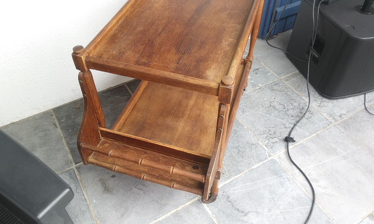 Old service with wheels