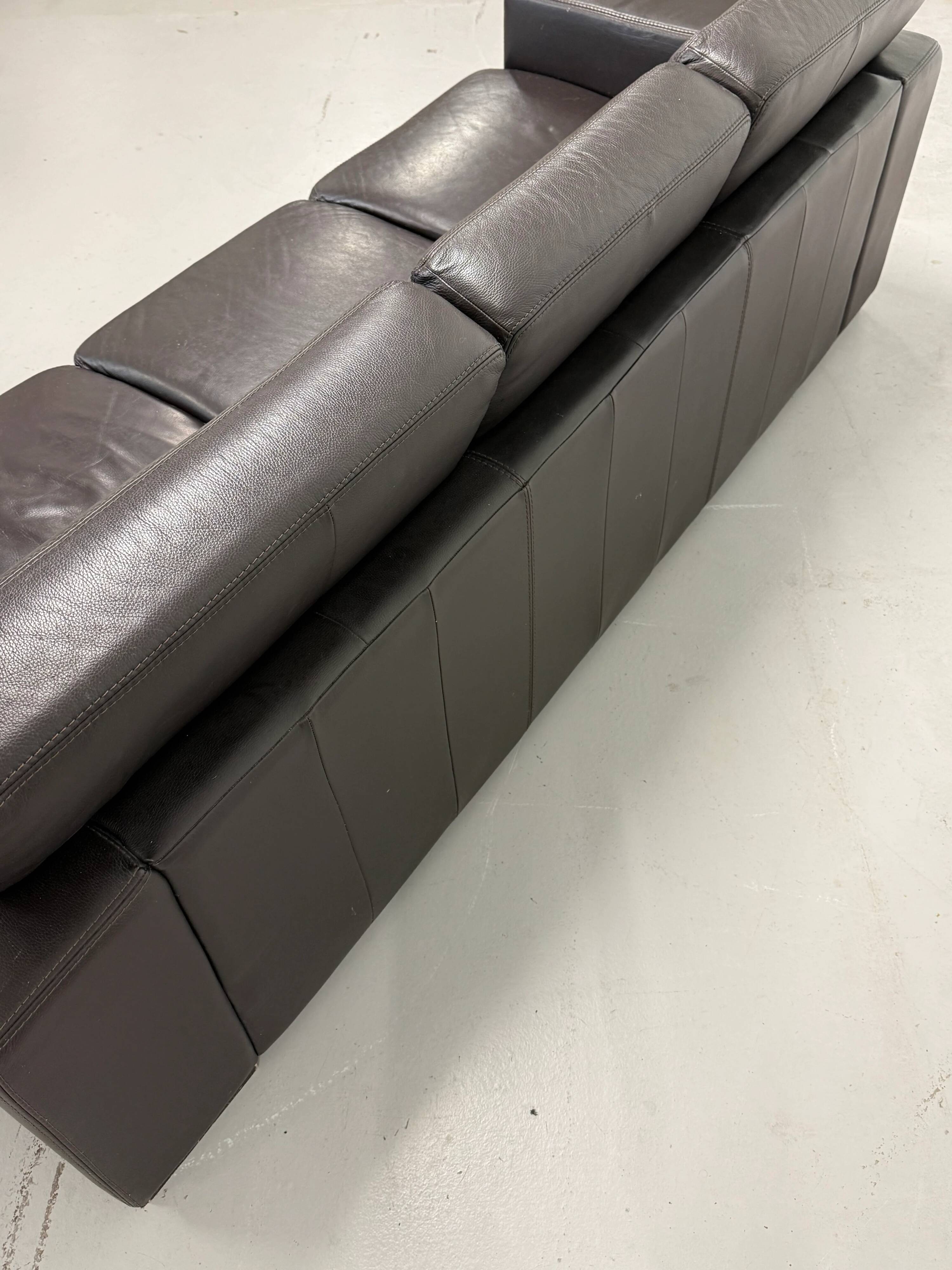 Vintage 3-seater brown leather sofa, 210 cm