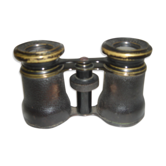 Pair of opera binoculars early twentieth