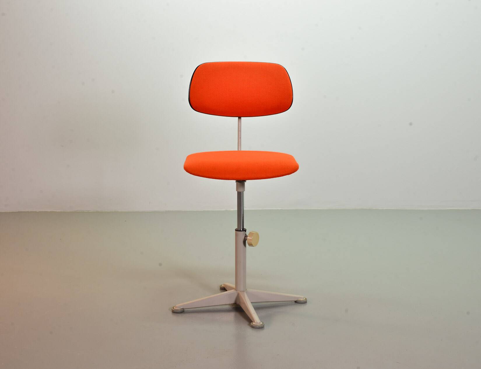 Ahrend De Cirkel Industrial Desk Chair with Orange Fabric Upholstery 1950s