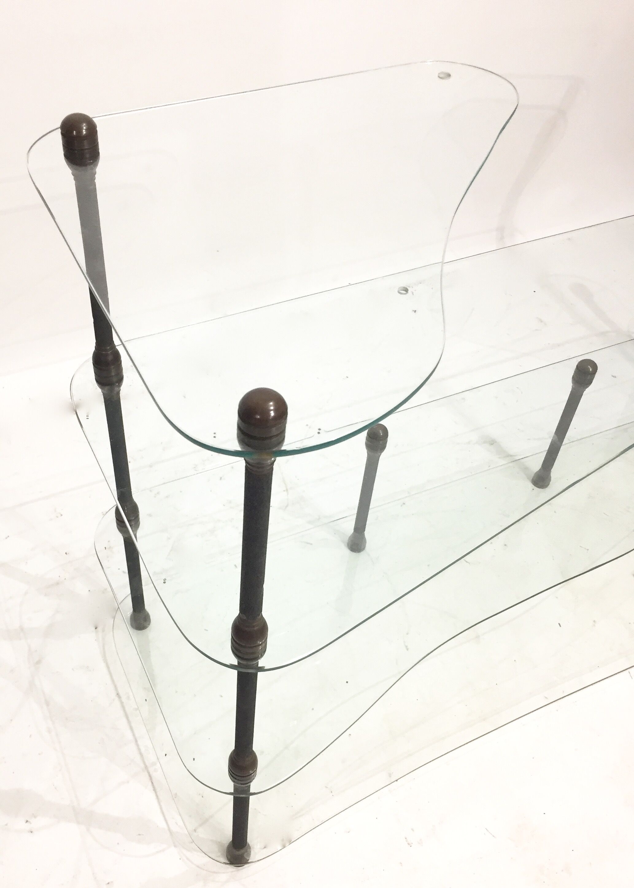 Shelf counter window