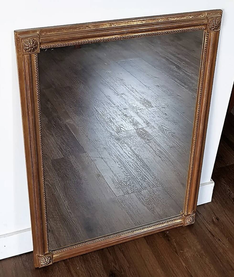Antique mirror with a gilded wooden frame 81x59cm