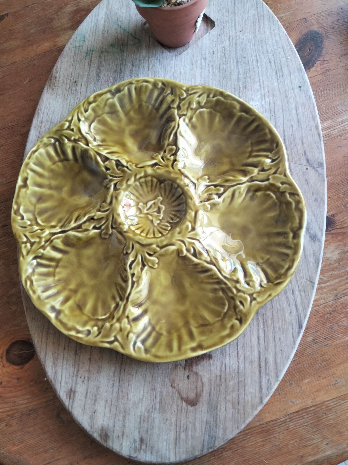 Oyster plate