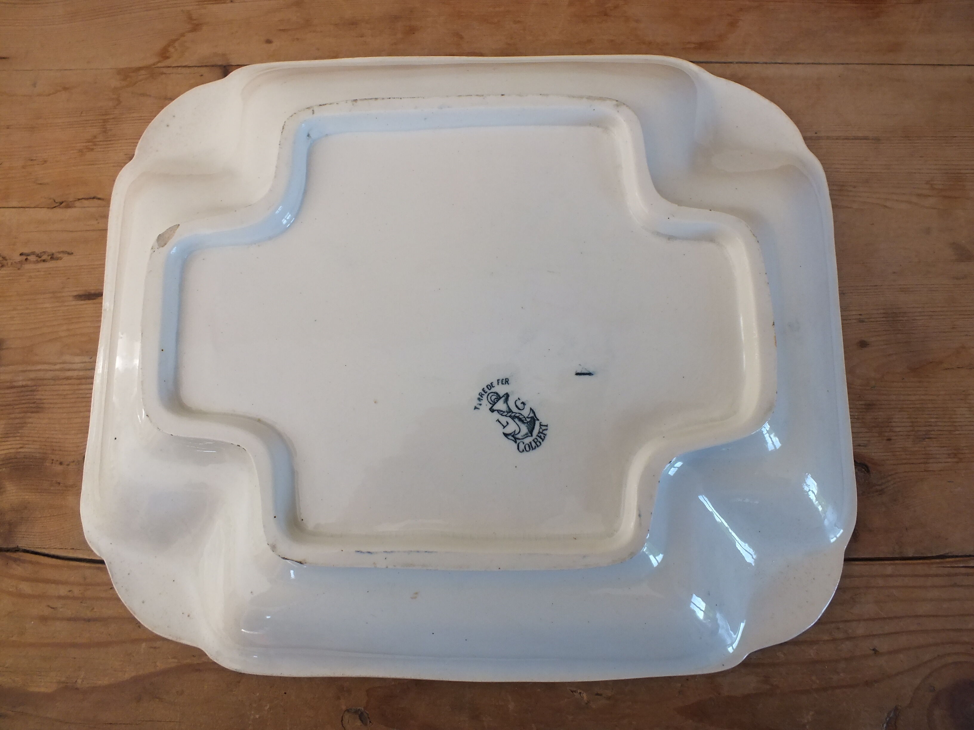 Asparagus dish in Iron Earth XIXth Clairefontaine Colbert