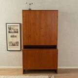 RY 16 Dresser