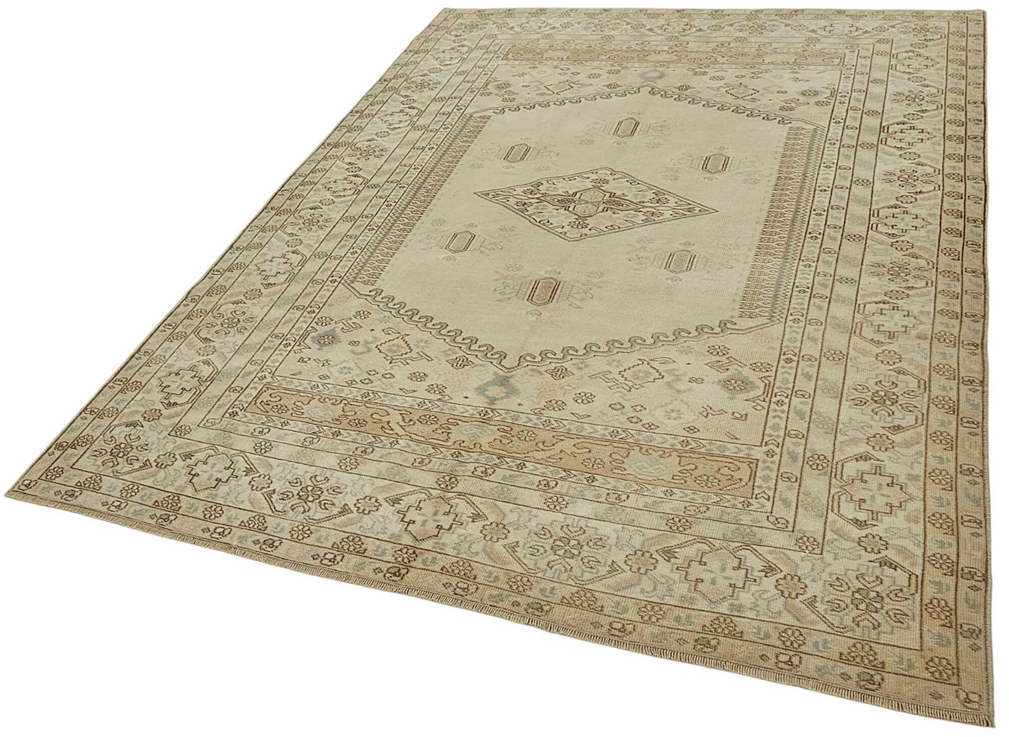 Turkish Vintage Anatolian Rug 165 cm x 240 cm