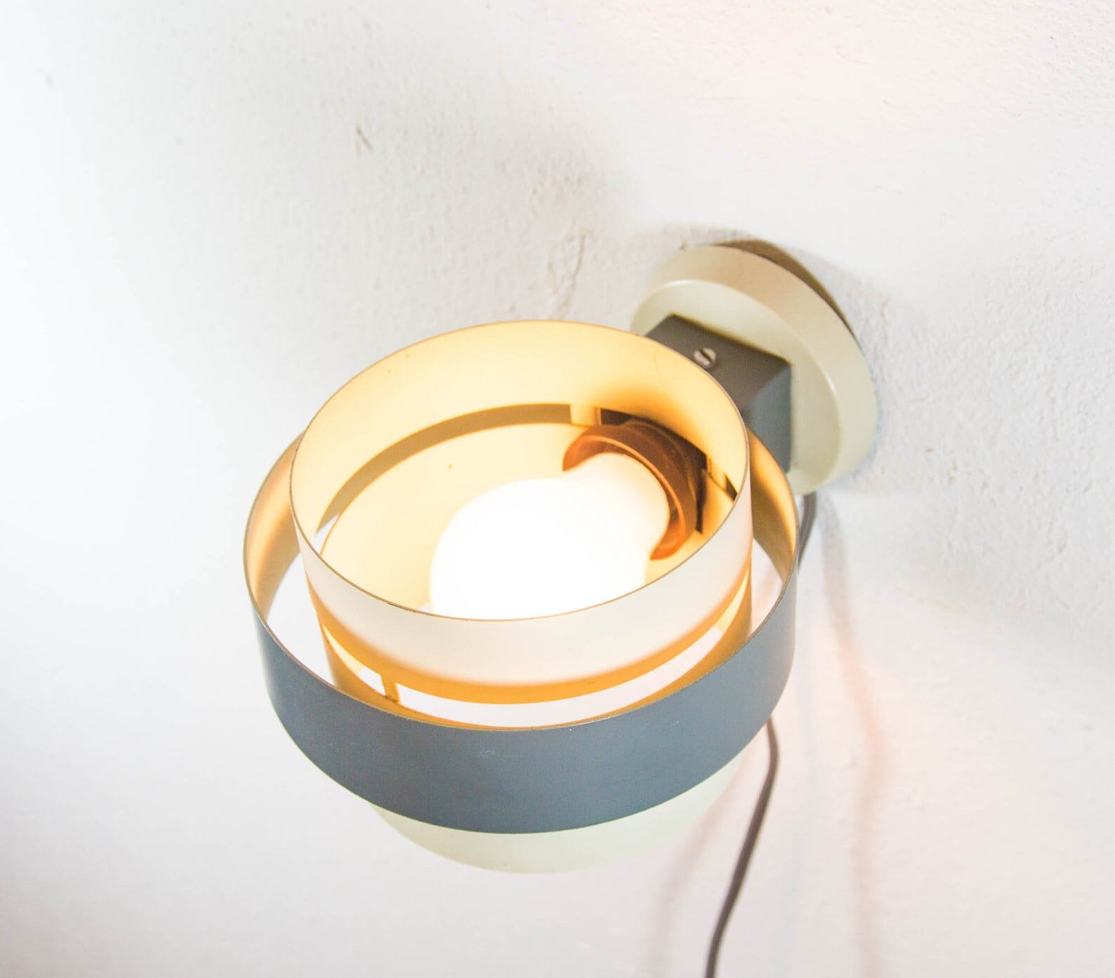 Vintage NX25 model wall apply from the 1950s