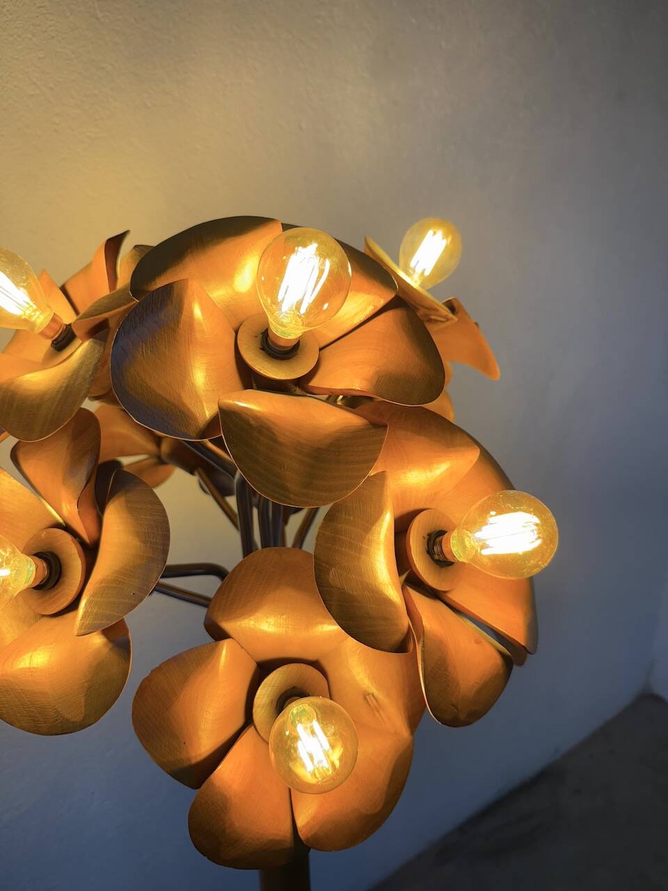 Ornamental floor lamp with "flower" patterns from the 1970s.