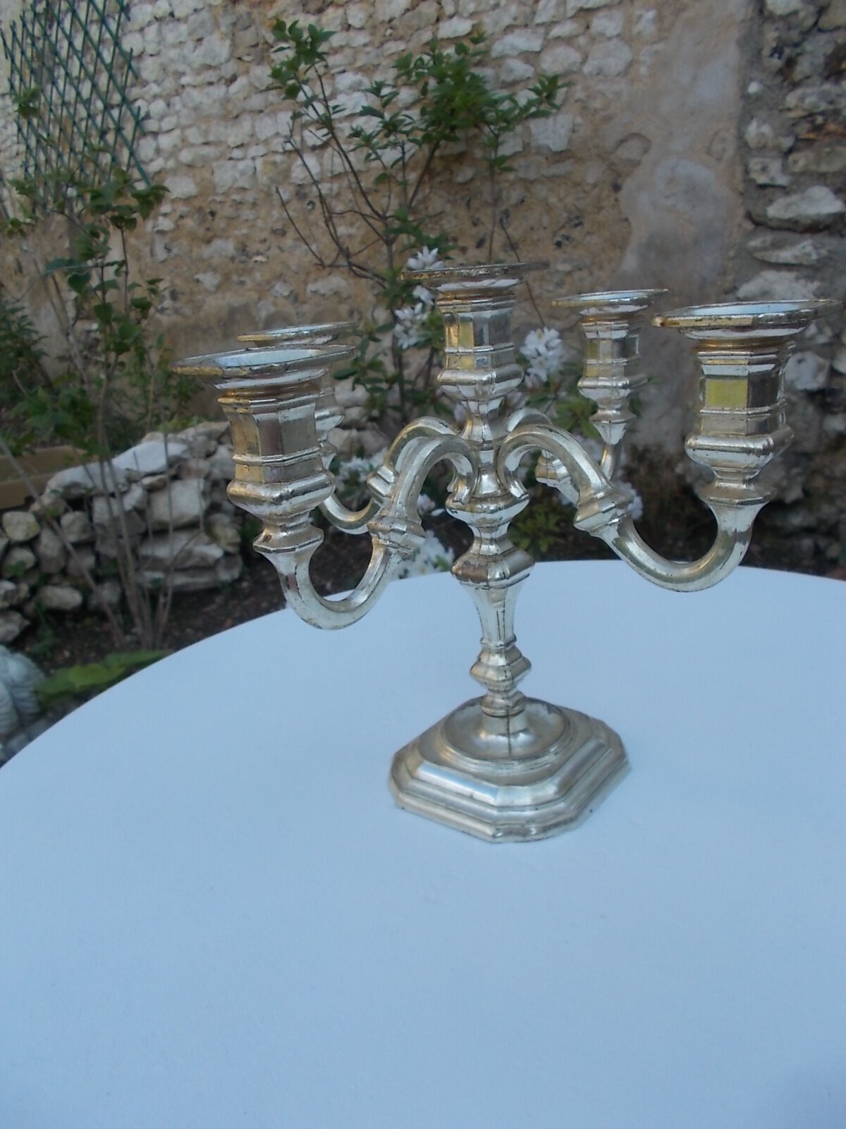 Metal candle holder for 5 candles