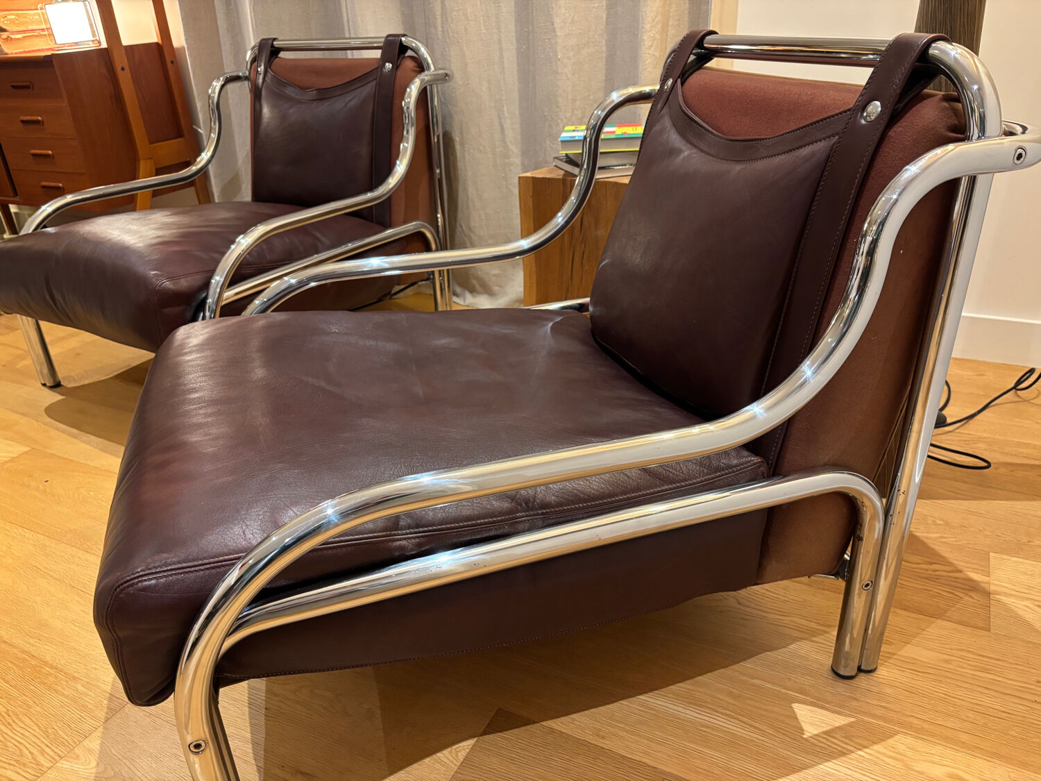 Pair of Gae Aulenti stringa armchairs