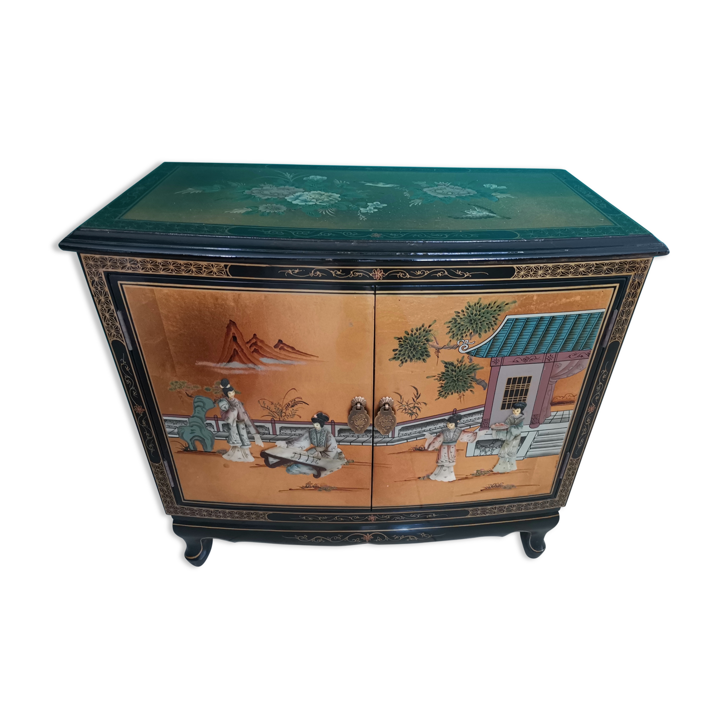 Buffet of black and gold laqué Chinese storage with relief subjects decorated flowers painted birds