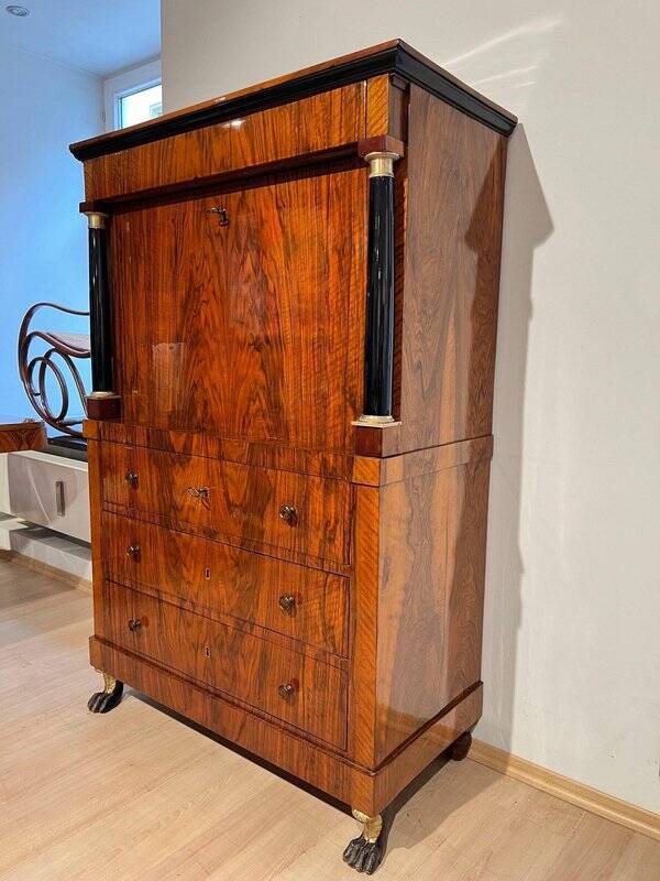 Biedermeier Secretary in Walnut and Maple, 1820