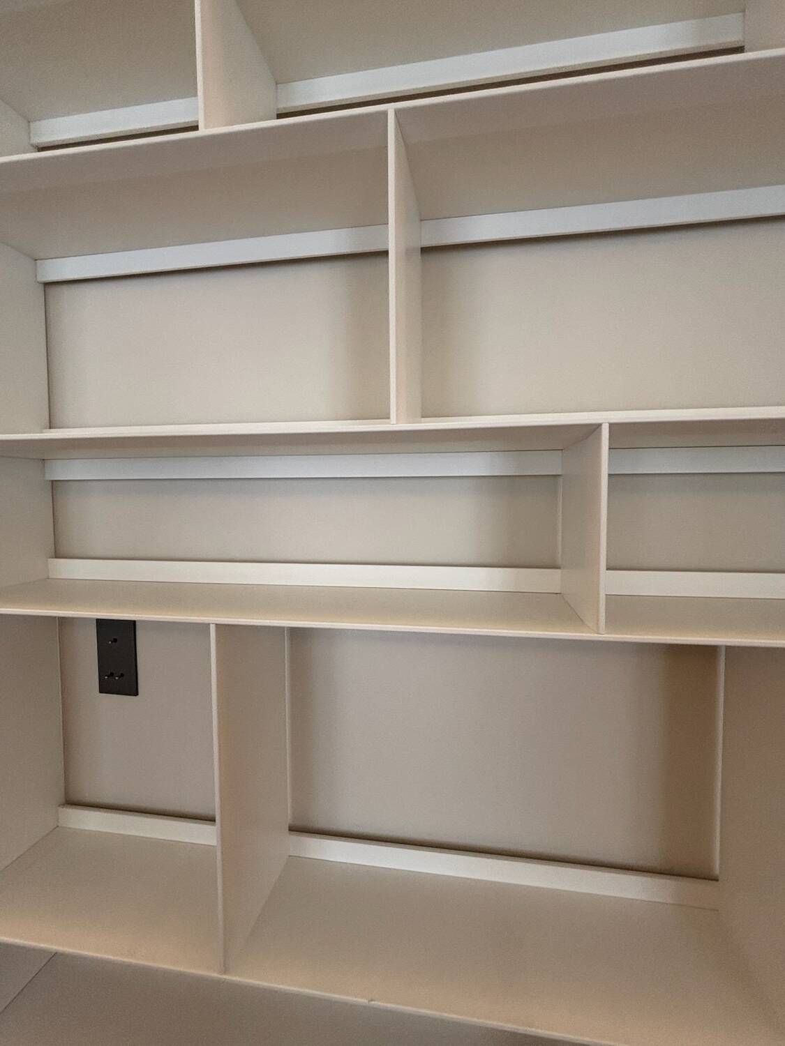 Flat B&B Italia Library
