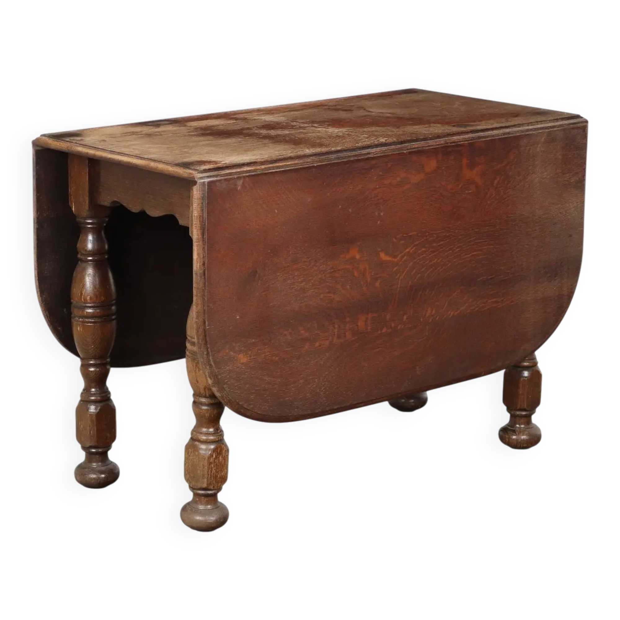 Antique extendable oak table United Kingdom 20th Century