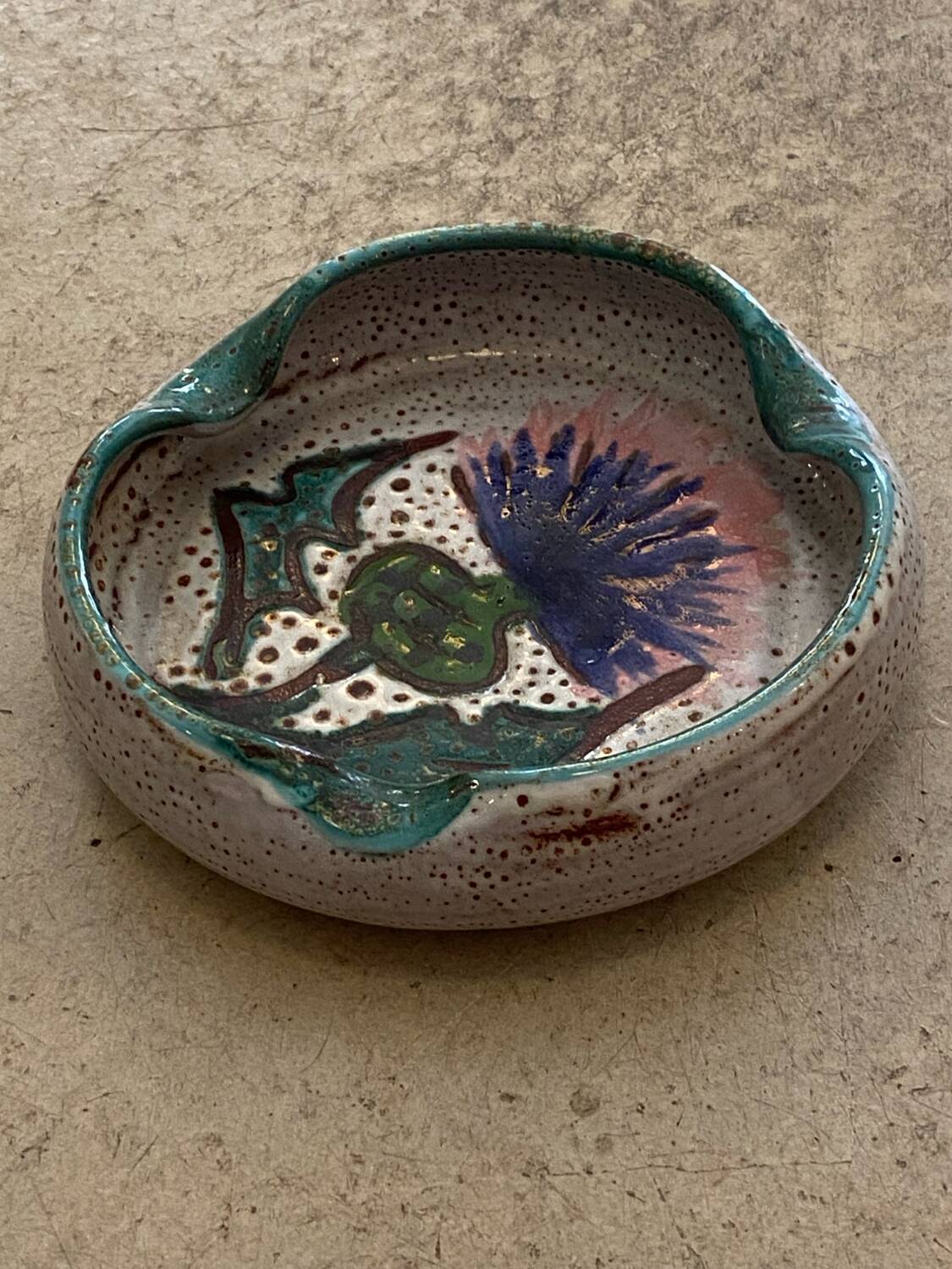 Vallauris pocket emptier