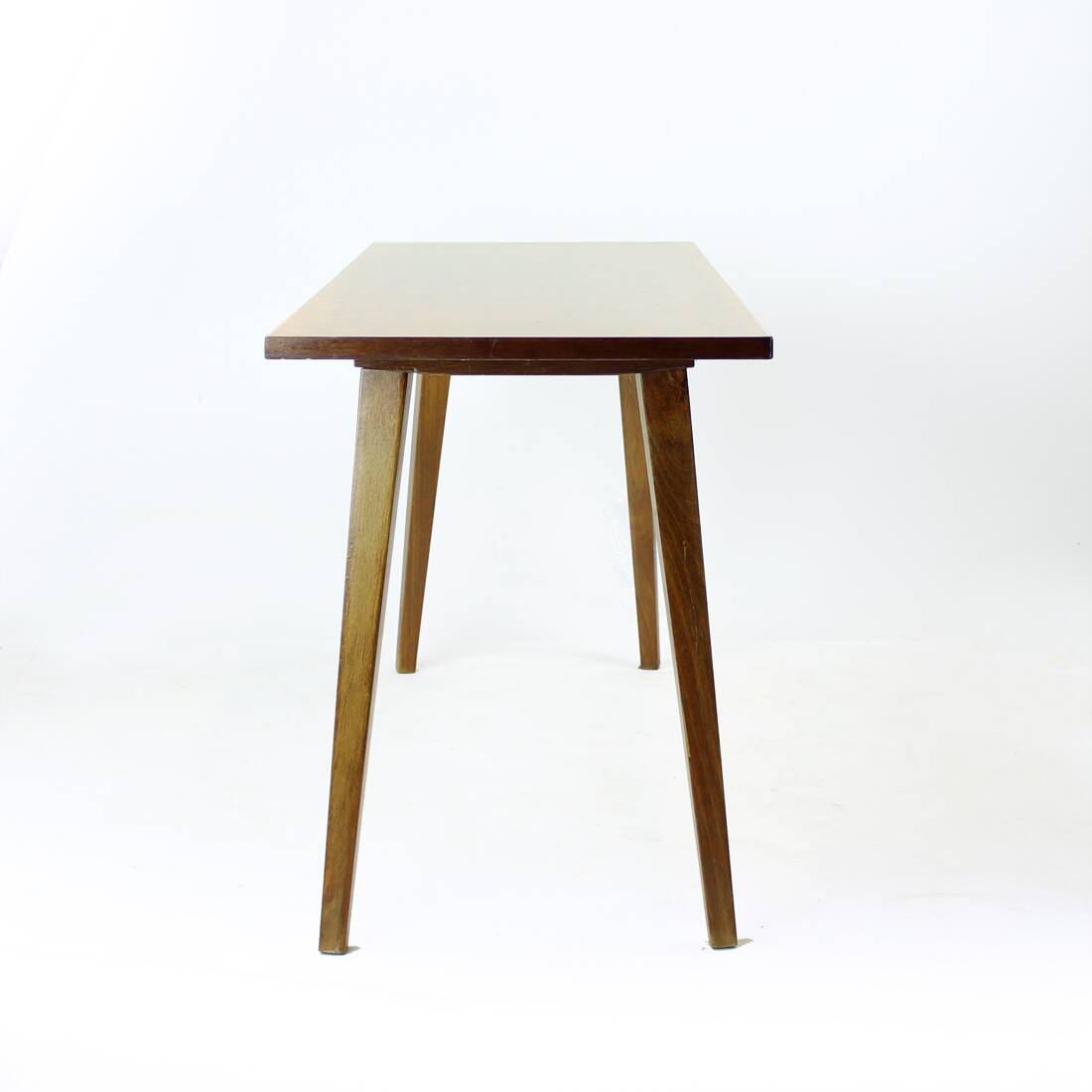 Table basse vintage en noyer, Drevotvar, Tchécoslovaquie 1960