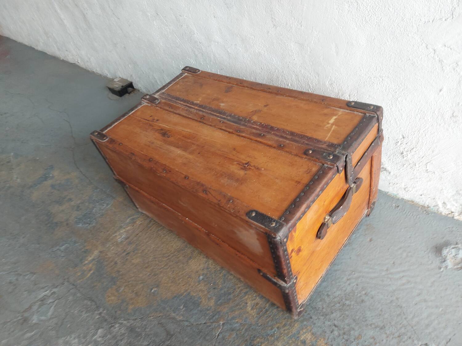 Late 19th century travel trunk