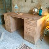 Big desk