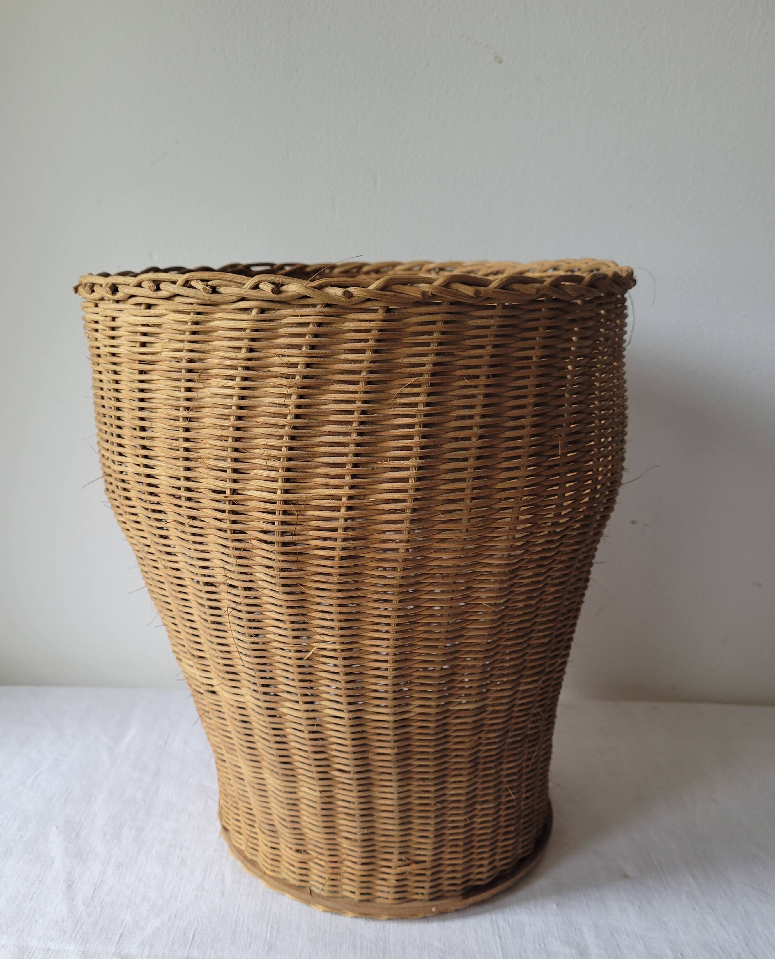 Wicker wastebasket