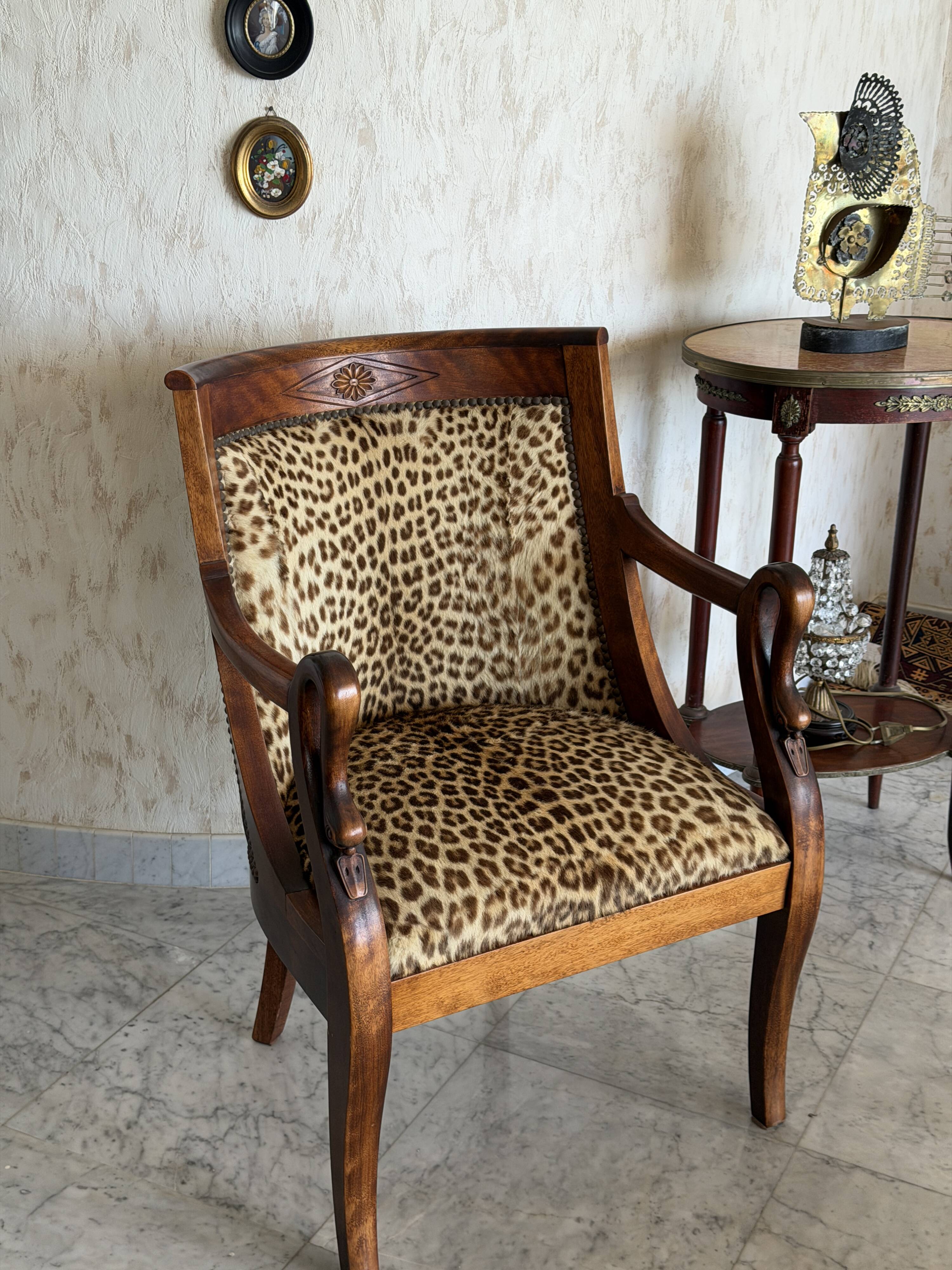 Fauteuil style Empire / Consulat à col de cygne
