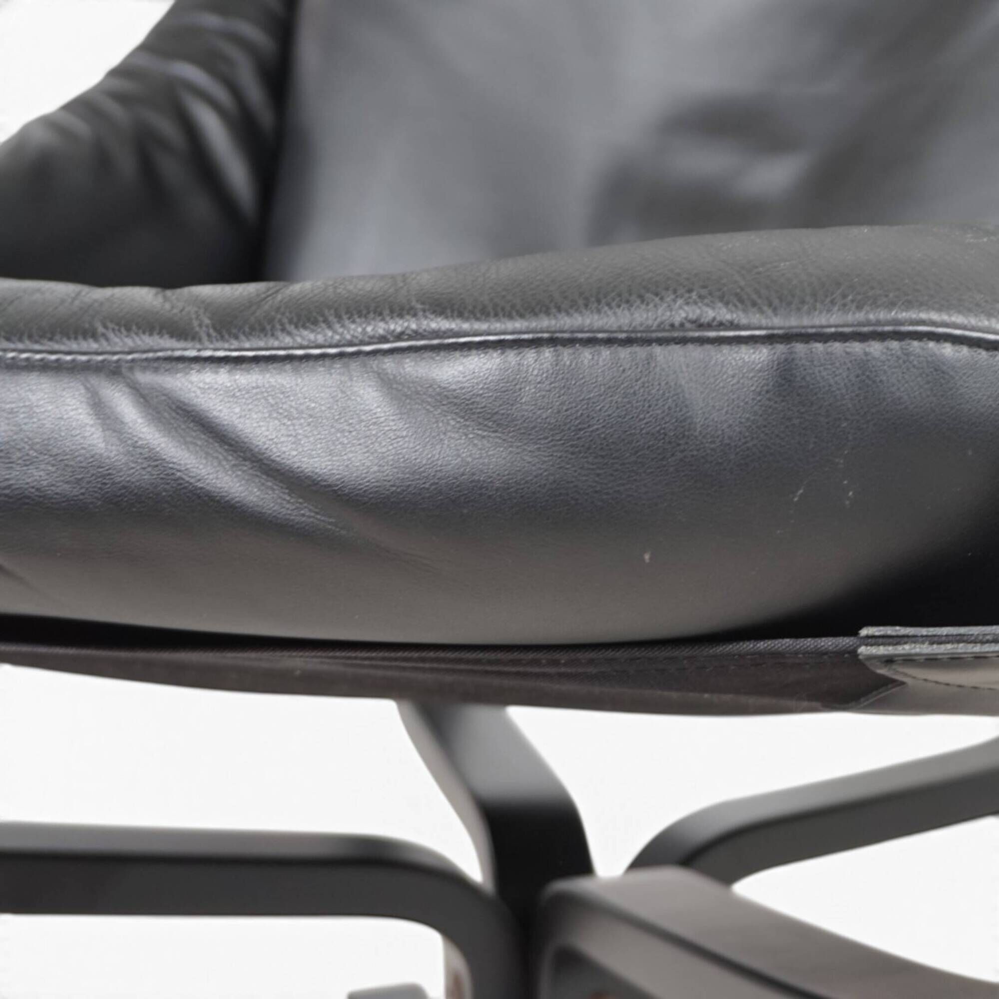 Poltrona Frau Viking Leather Lounge Chair by Sigurd Resell, 1970