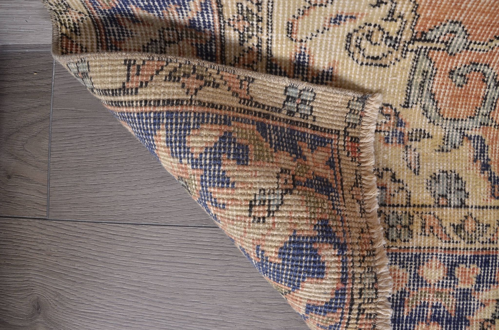 Vintage Home Living Floral Rug sku 1358