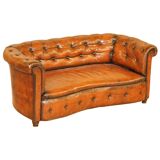 Chesterfield Regency Serpentine Sofa in Hand-Dyed Leather