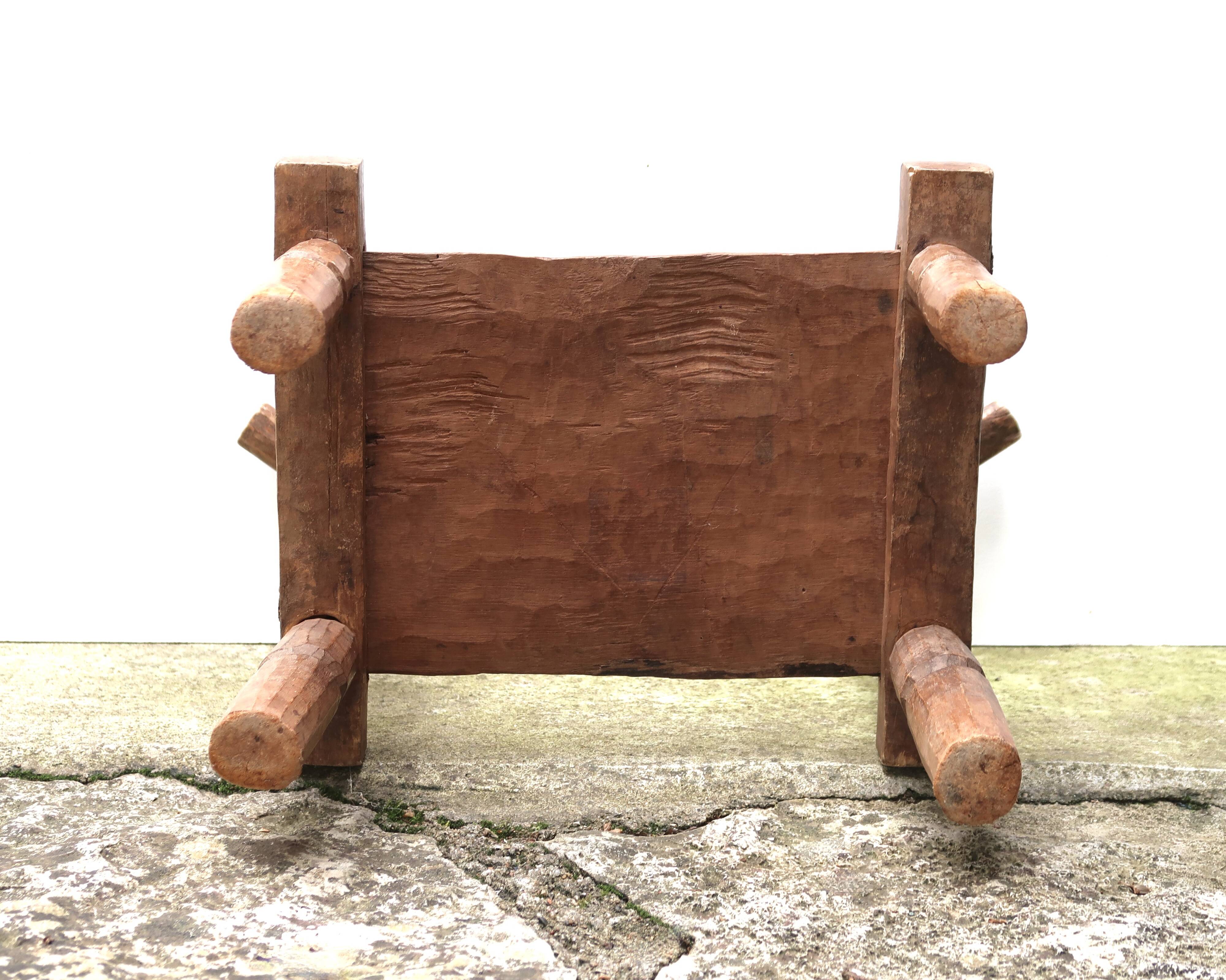 Antique African Baoulé wooden chair, early 20th century