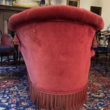 Napoleon III meridian, purple red velvet. Buttoned backrest.