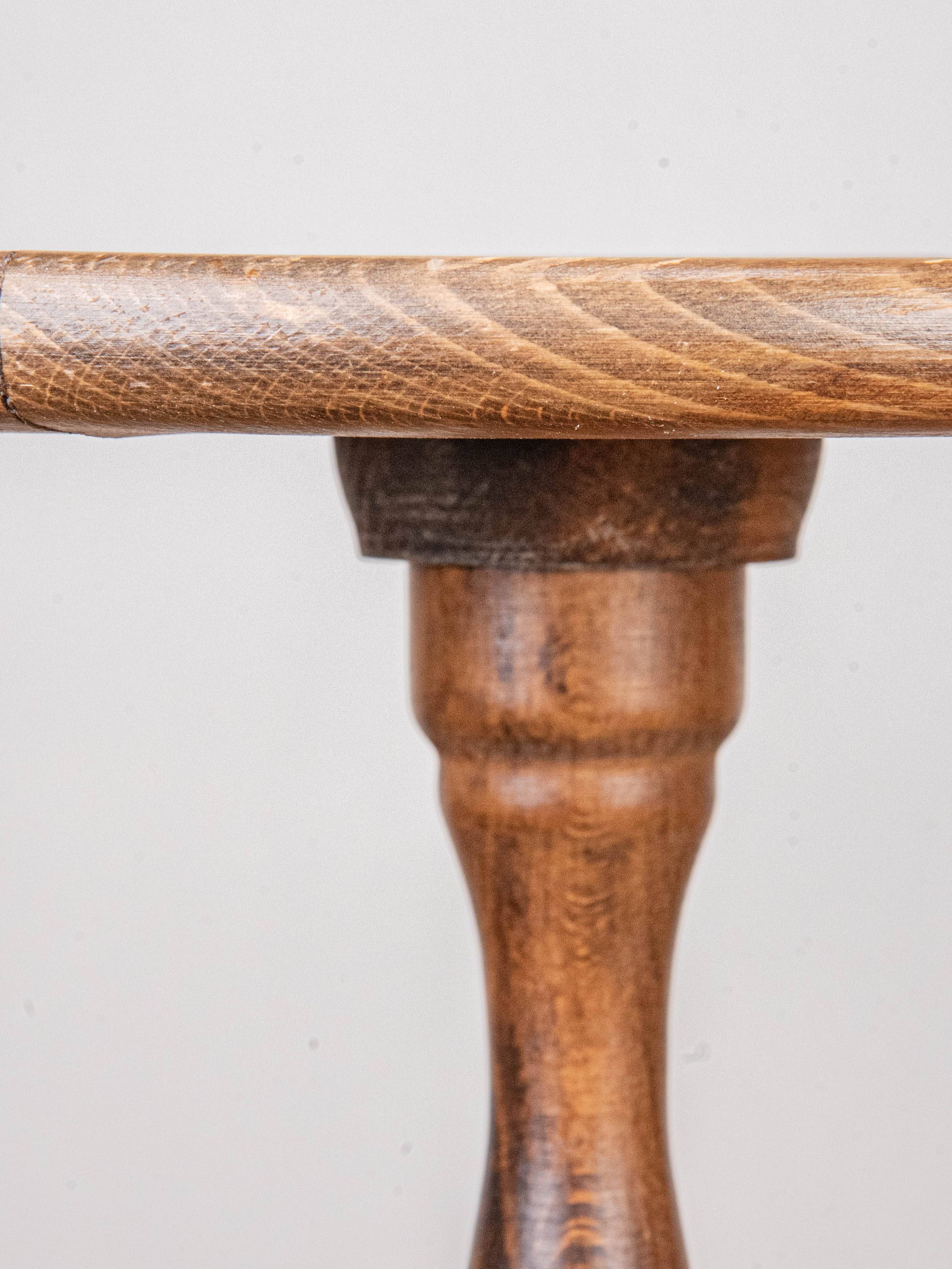 Antique pedestal table