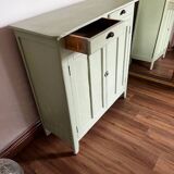 Green Parisian Buffet