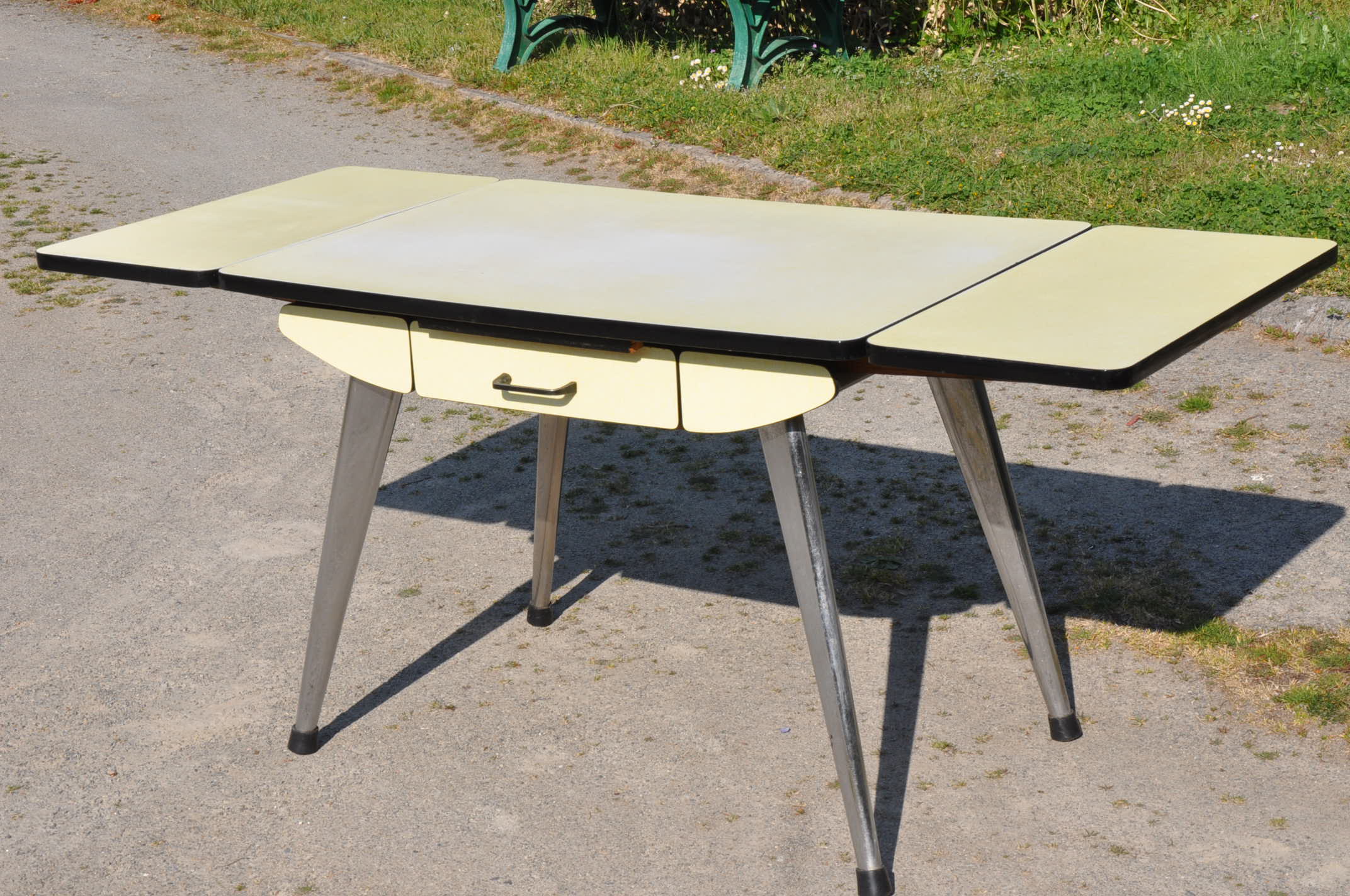 Table en formica Selency