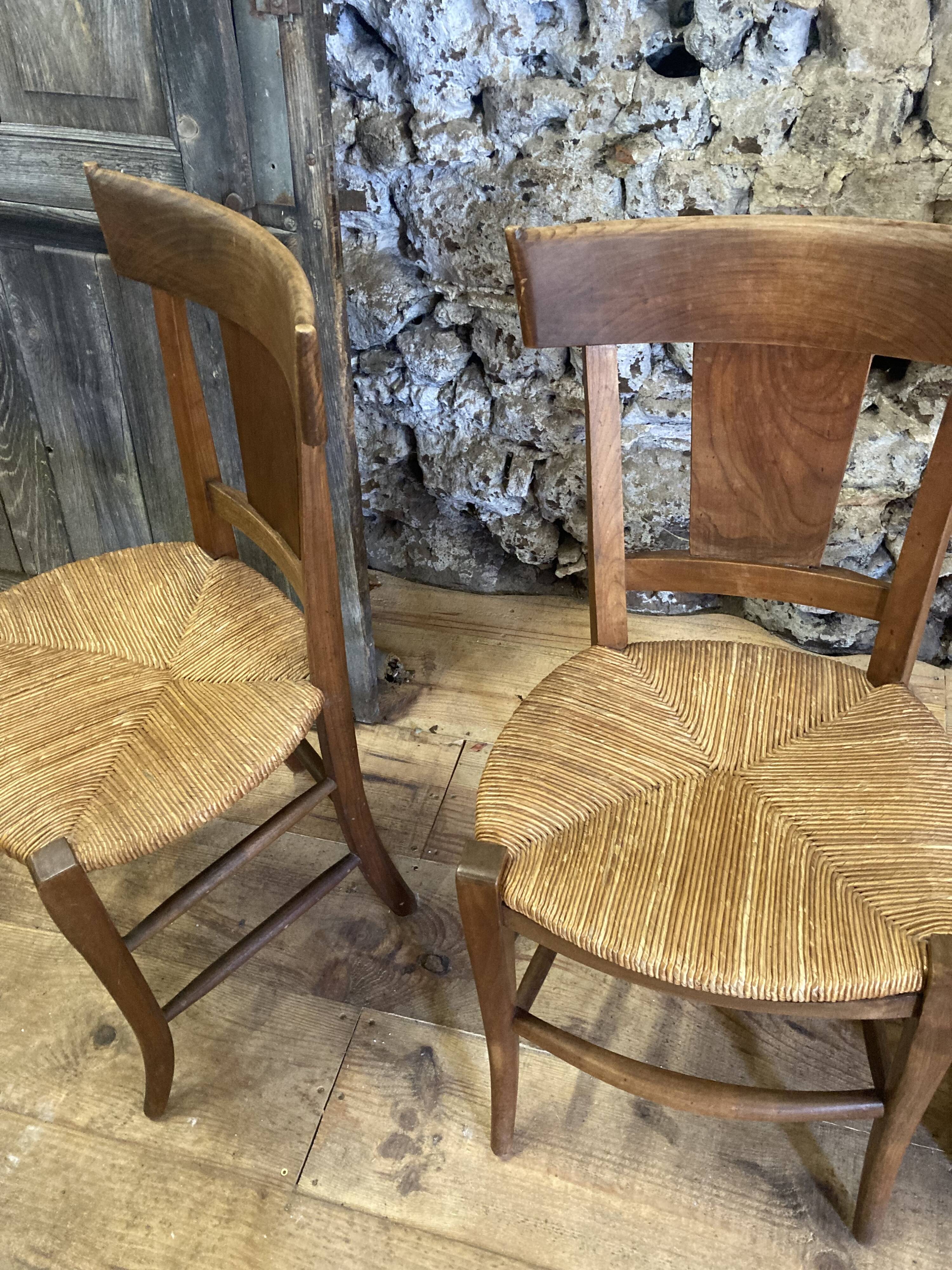 3 rustic chairs mulched solid wood Directoire