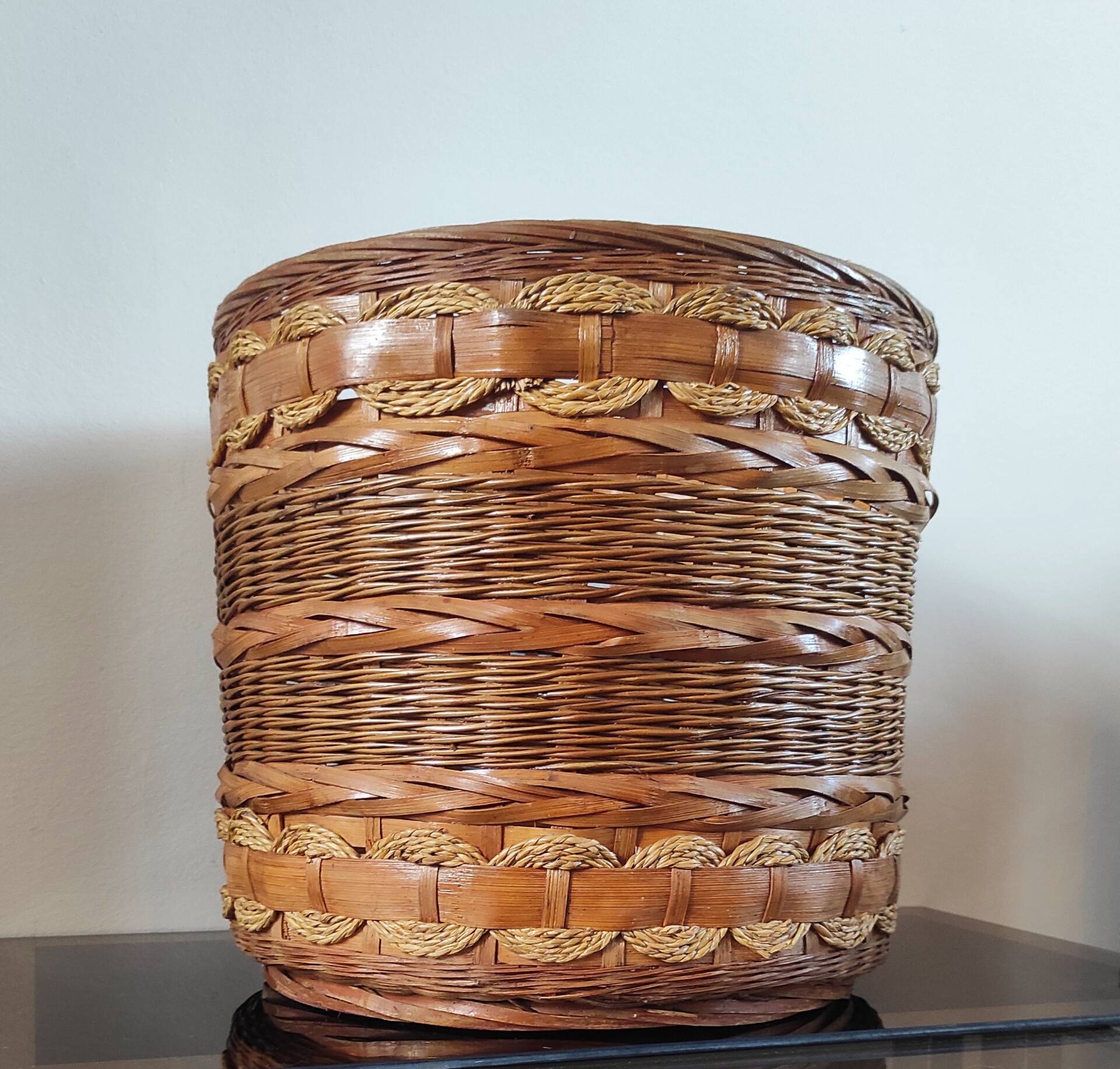 Large vintage wicker and rattan cache pot