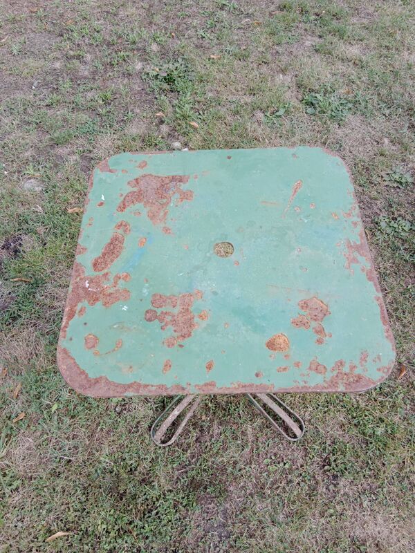 Table de jardin
