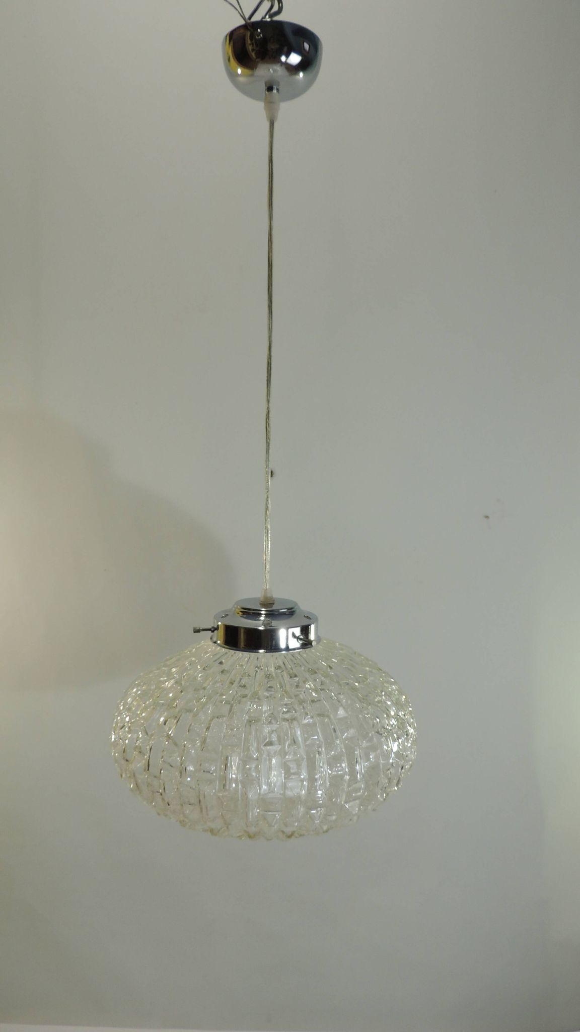 1970s vintage cut glass suspension – retro design ball lamp – L