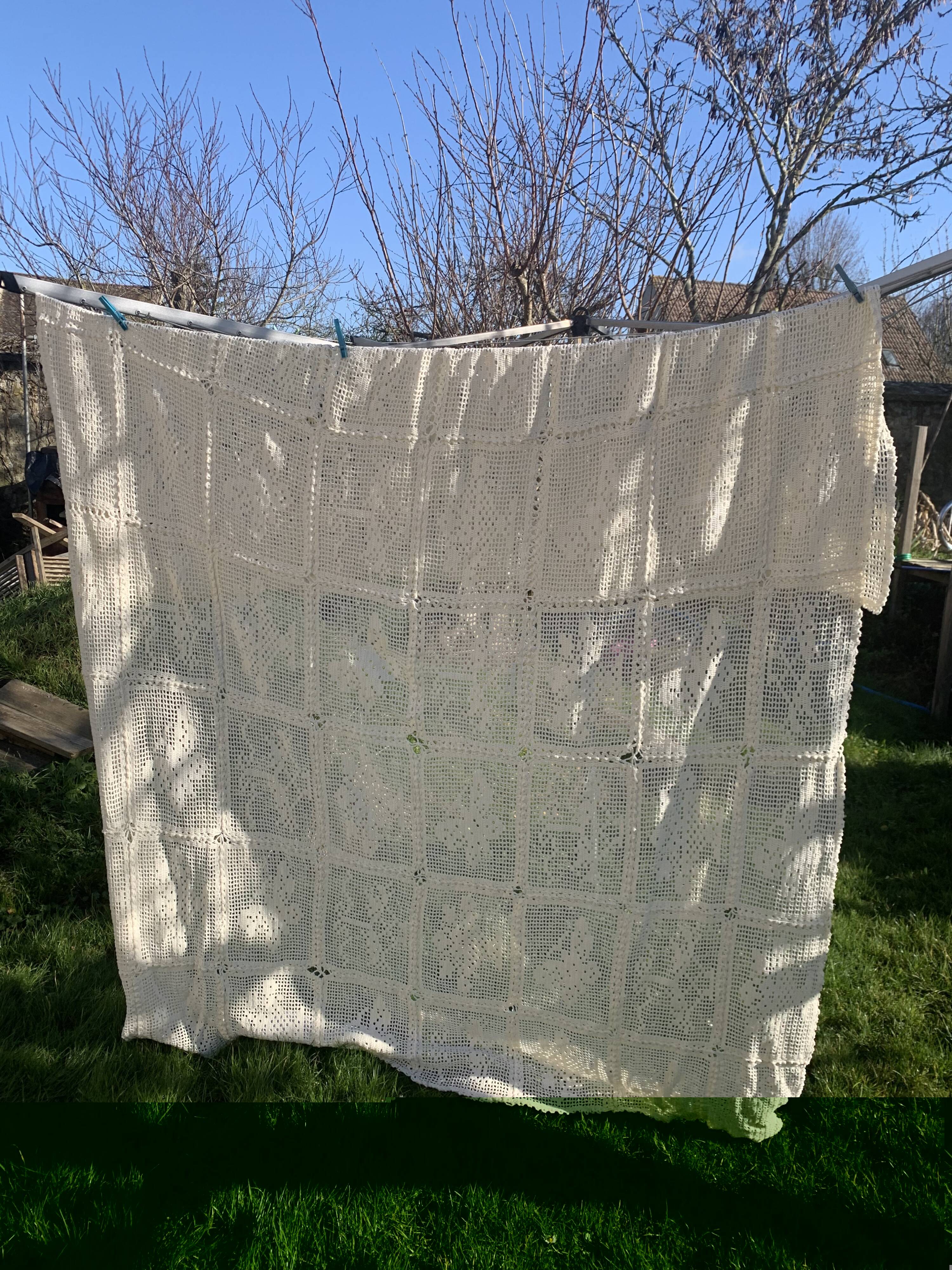 Plaid, dessus de lit couverture au crochet, blanc casse fait main, en coton vintage