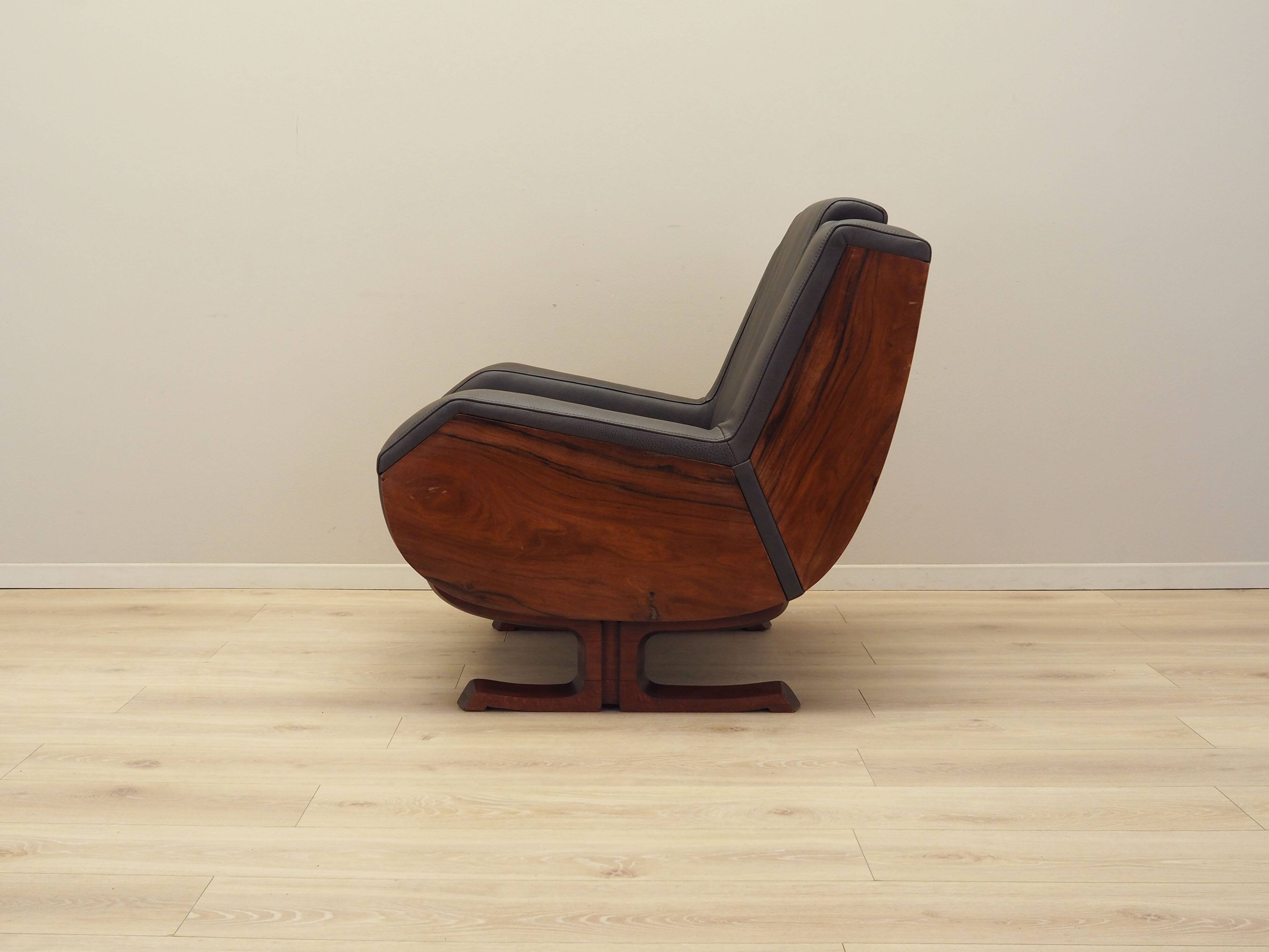 Leather armchair, Italian design, 1970s, production: Italy