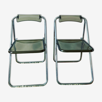 Chaises pliantes en plexi